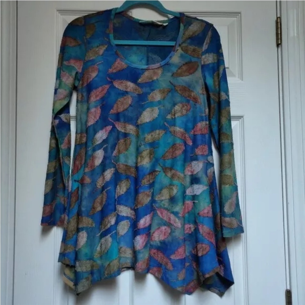 Asymmetrical tunic with circular scarf. Beautiful, never worn.